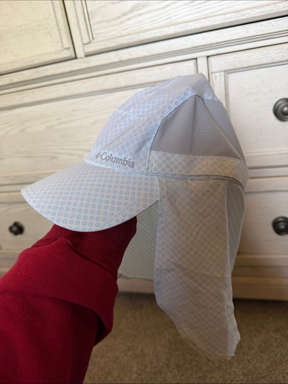 Women’s Columbia running hat